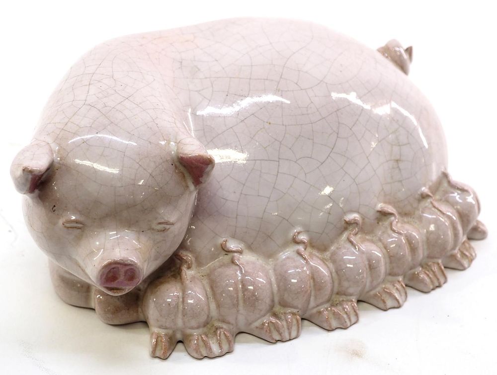 Lot 820: Beautiful sow with piglets porcelain bank