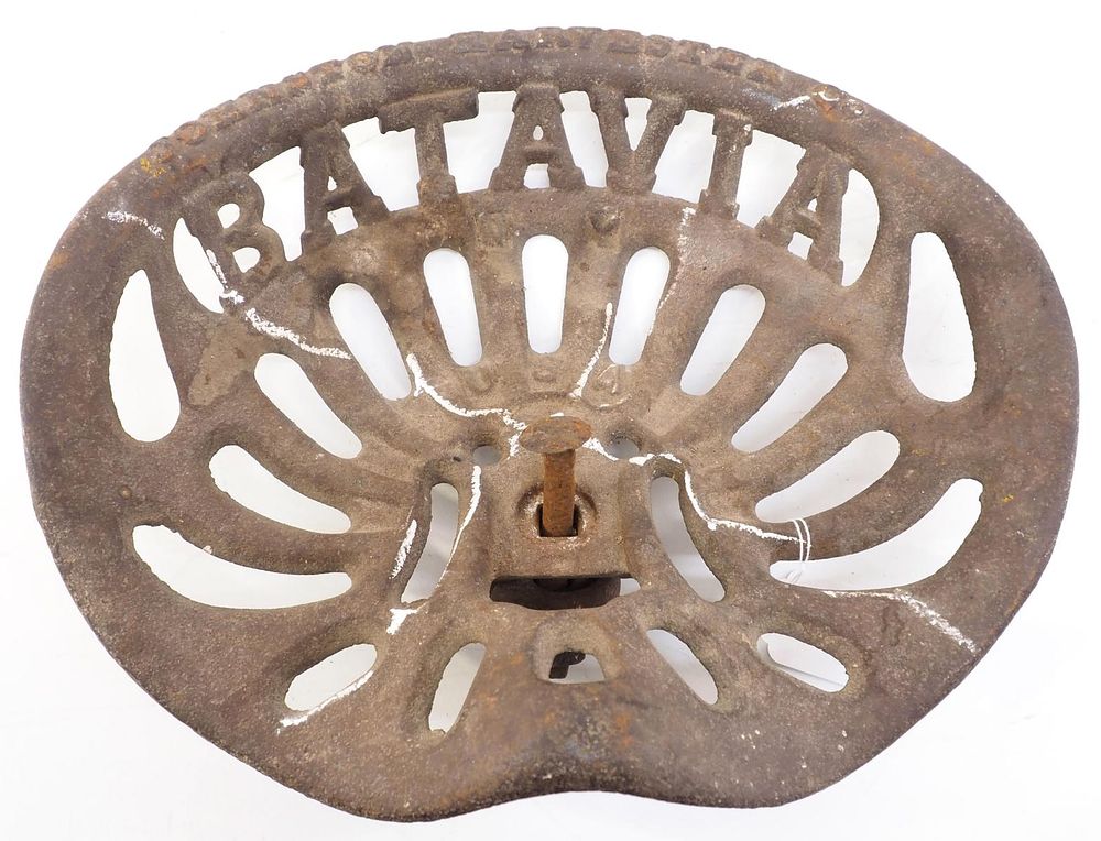 Lot 848: Batavia cast iron seat