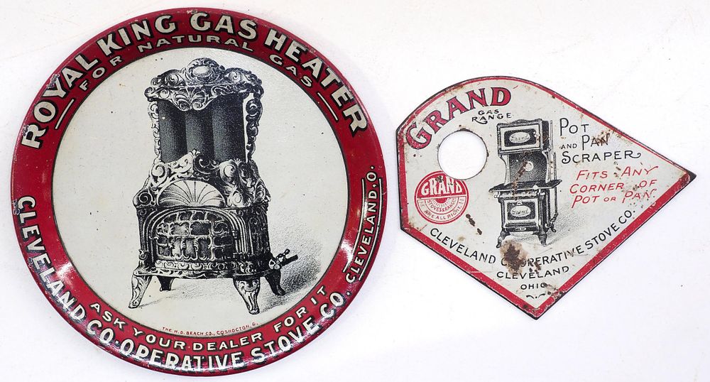 Lot 1067: Grand Stoves pot scraper / Royal King tip tray