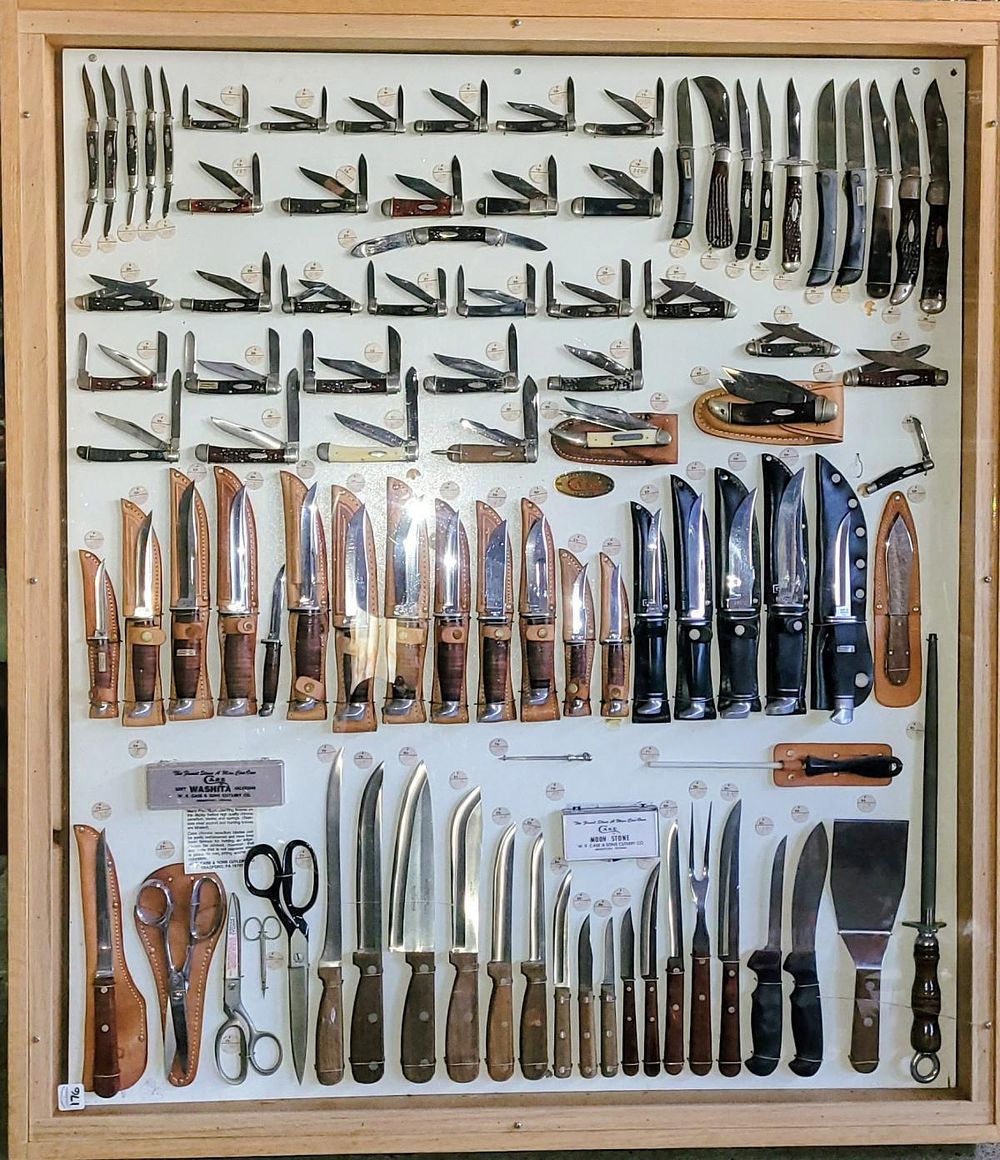 Lot 1115: W.R. Case & Sons Knives store display