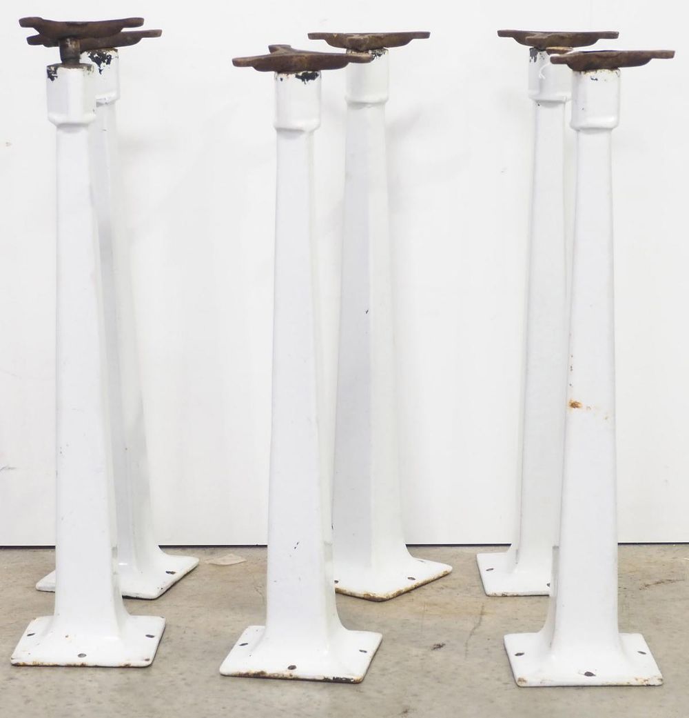 Lot 1138: (6) Porcelain table legs