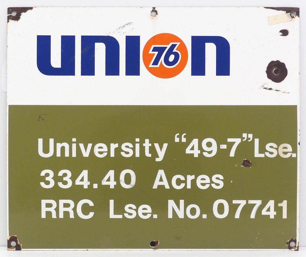 Lot 1272: Union 76 University Acres sign