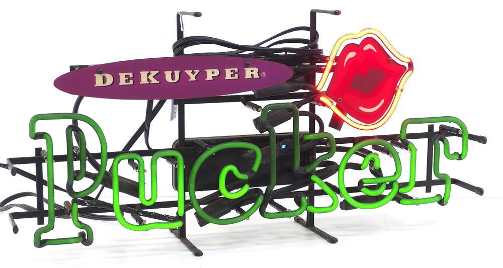 Lot 1276: DeKuyper Pucker neon sign
