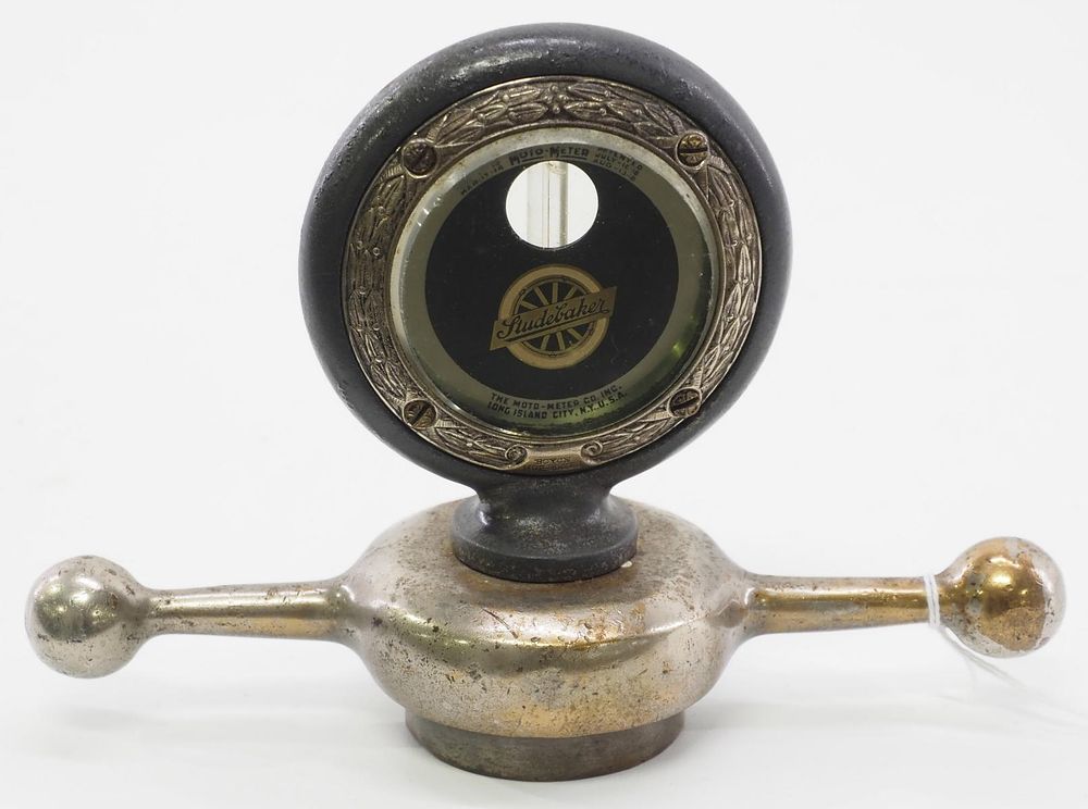 Lot 1305: Studebaker Moto-Meter