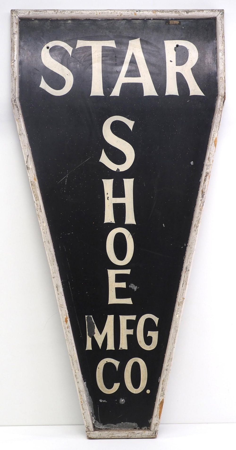 Lot 1377: Star Shoes Mfg. Co. sign