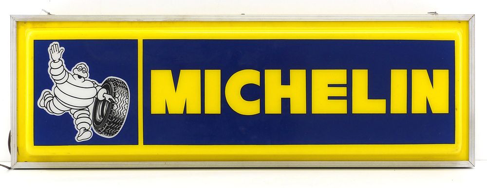 Lot 1414: Michelin Tires lighted sign
