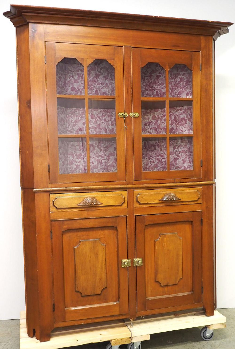 Lot 1423: 2-pc 1800's Oak corner cabinet
