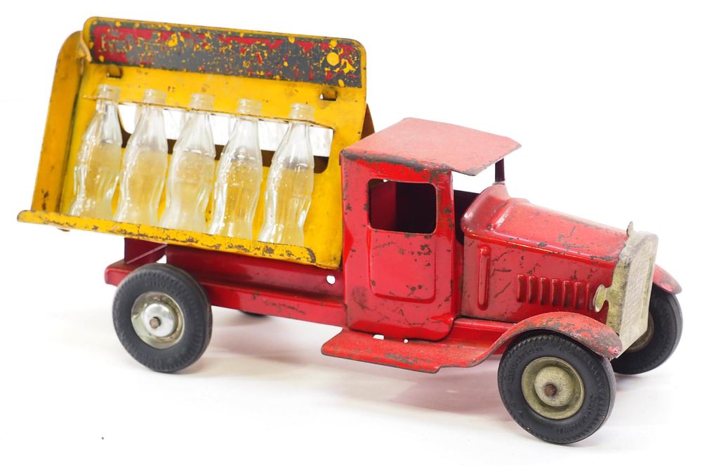 Lot 1440: Metalcraft Coca Cola delivery truck toy