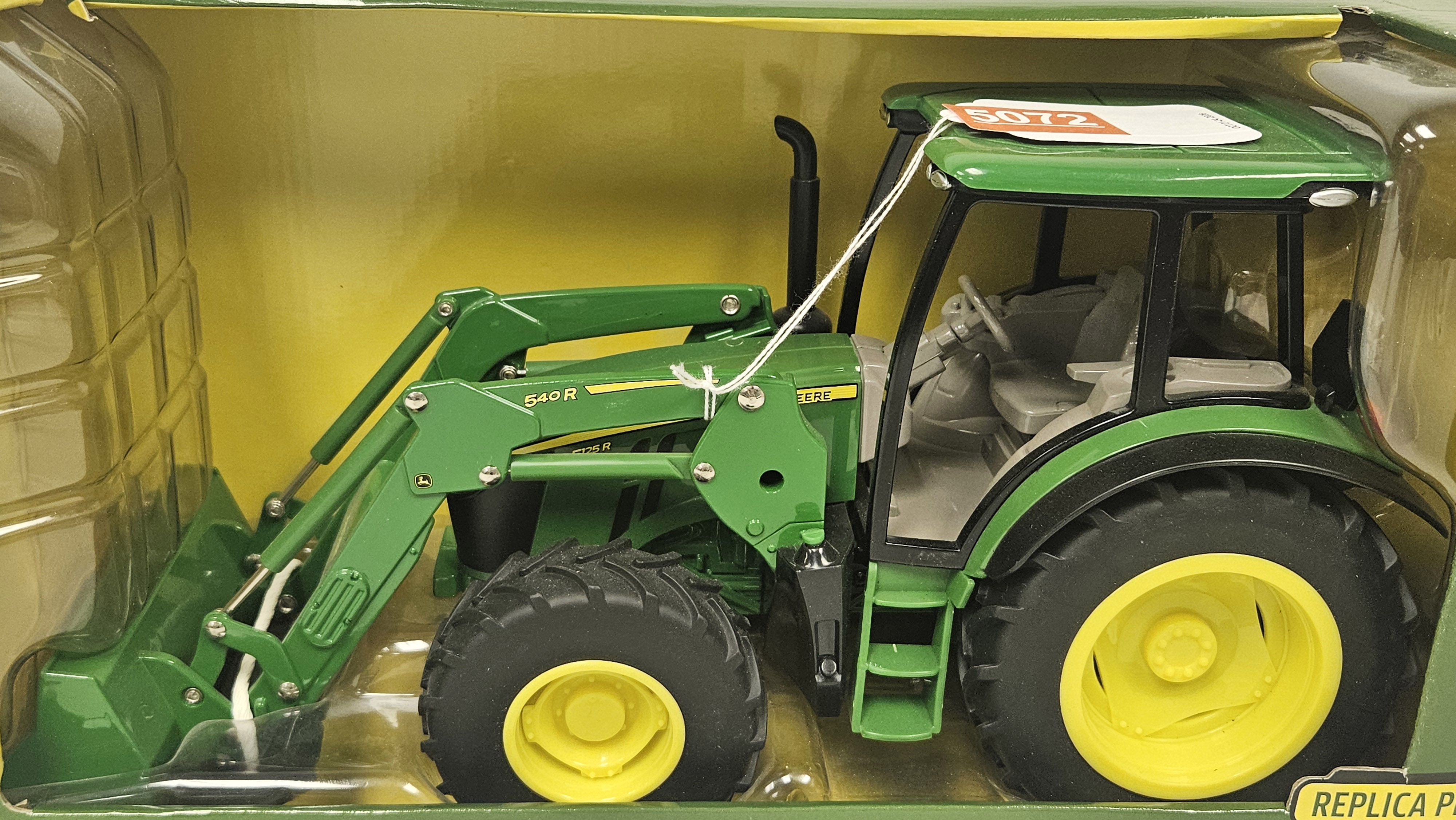John Deere 5125R Tractor with Loader