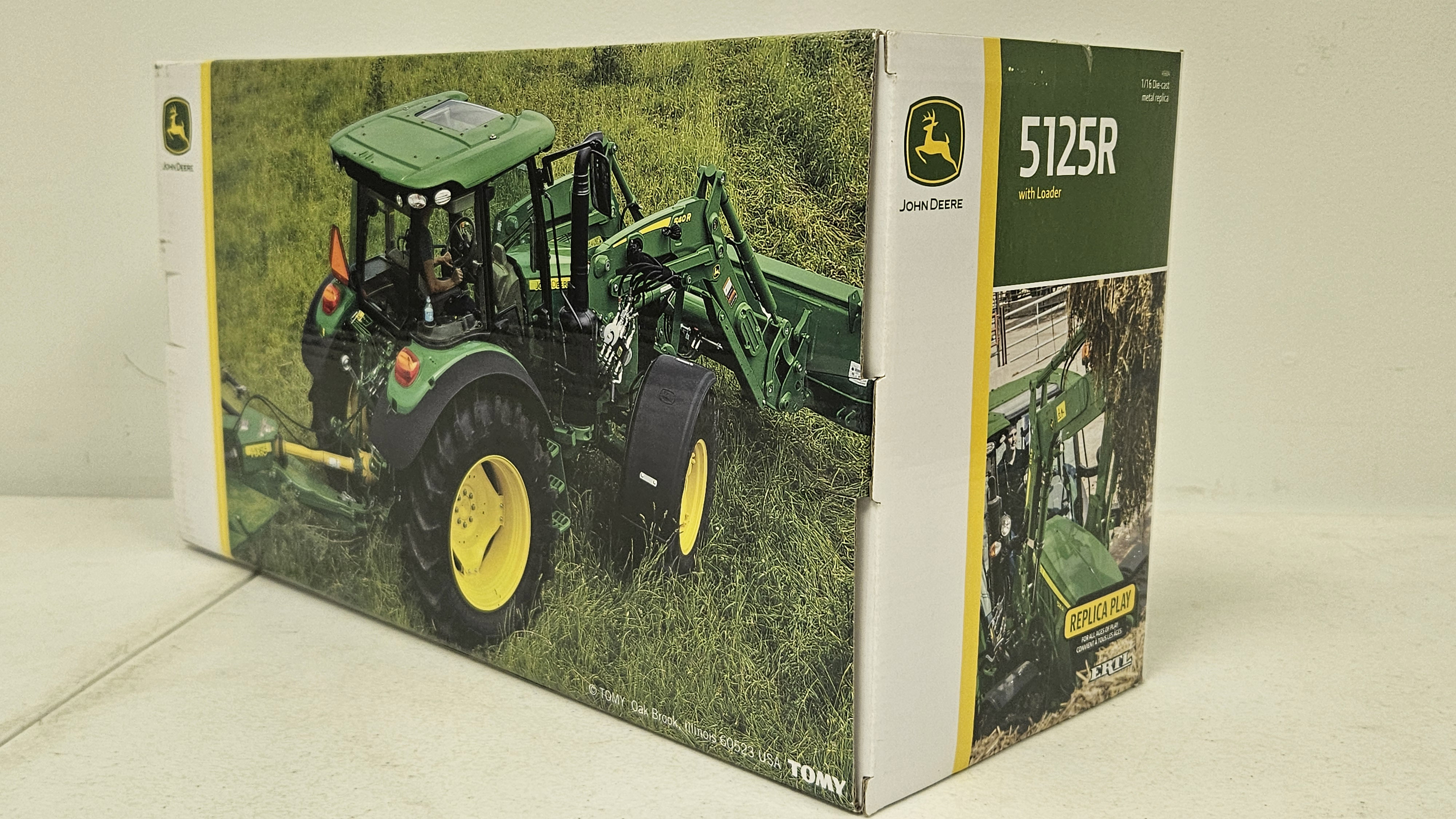 John Deere 5125R Tractor with Loader