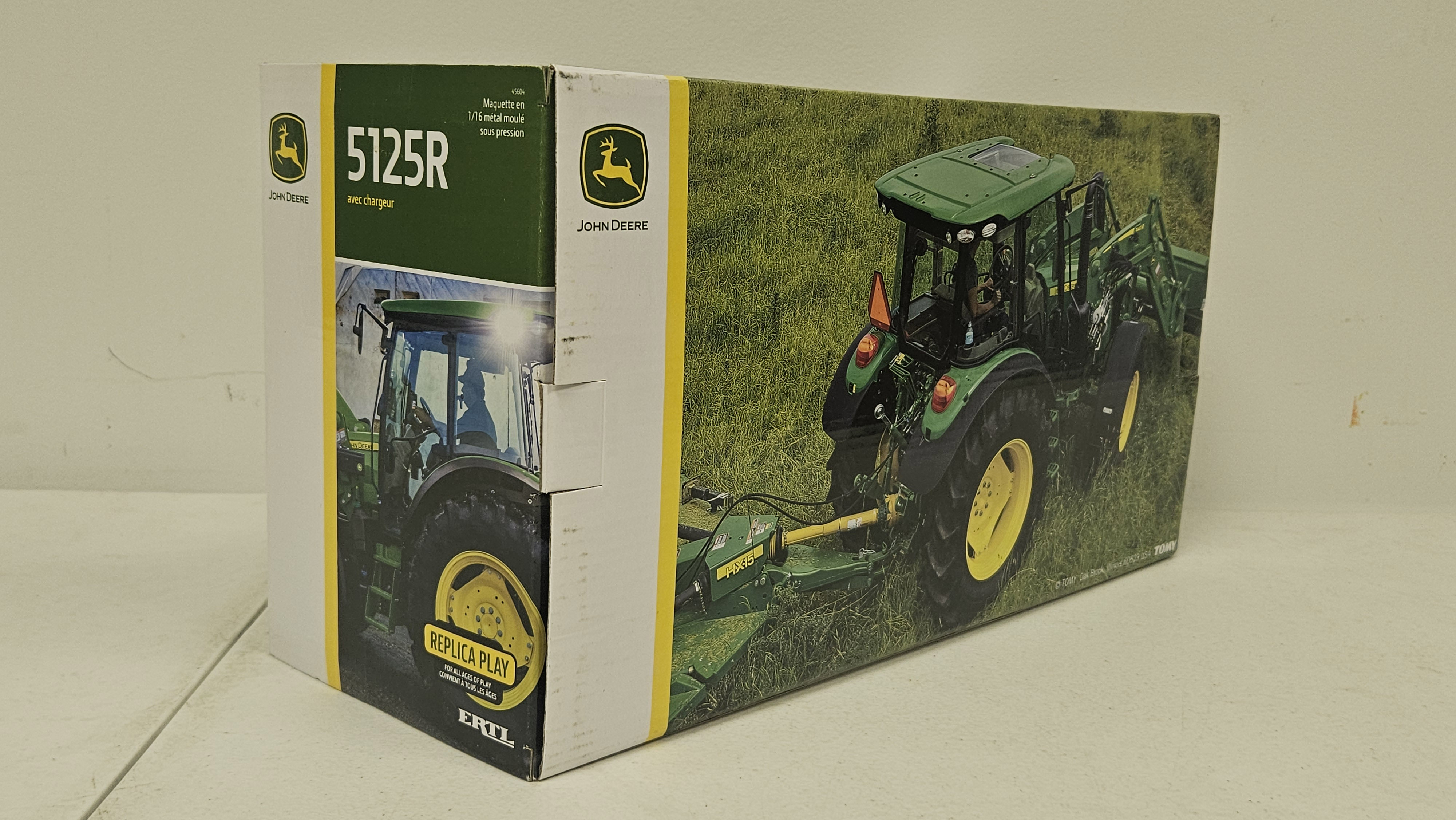 John Deere 5125R Tractor with Loader