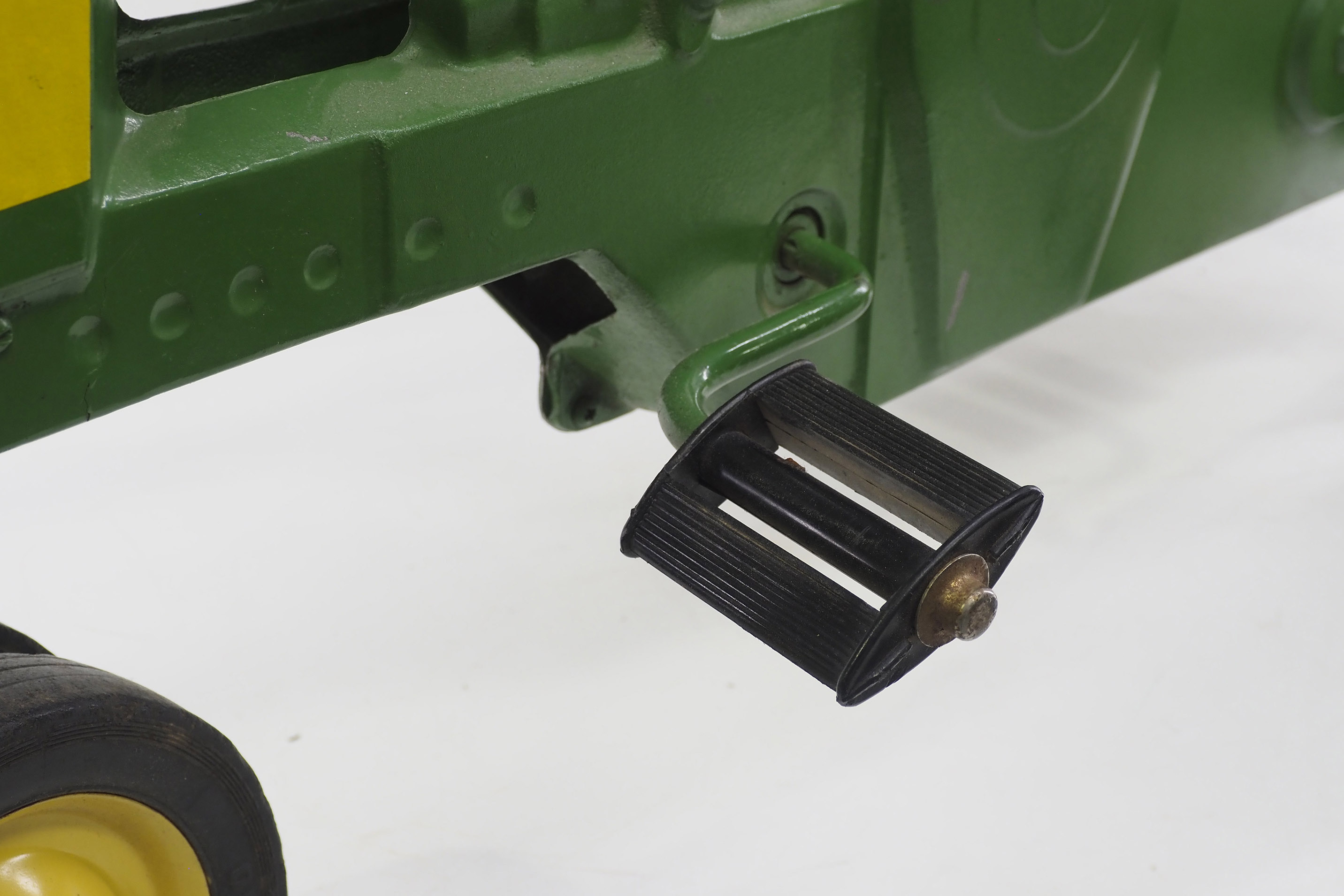 Eska John Deere 130 Pedal Tractor