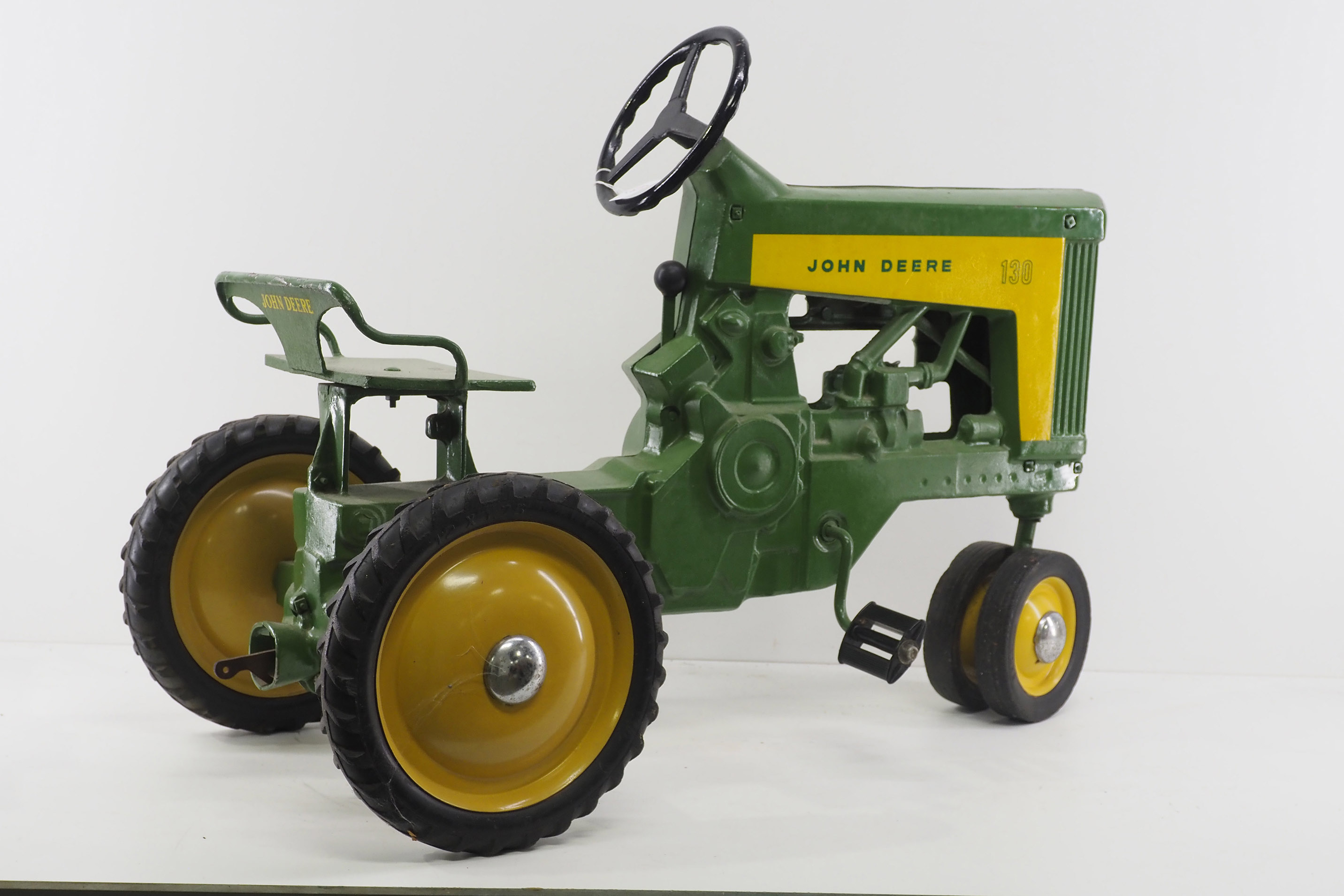 Eska John Deere 130 Pedal Tractor