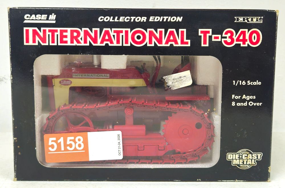 Lot 5158: Case International T-340 Crawler