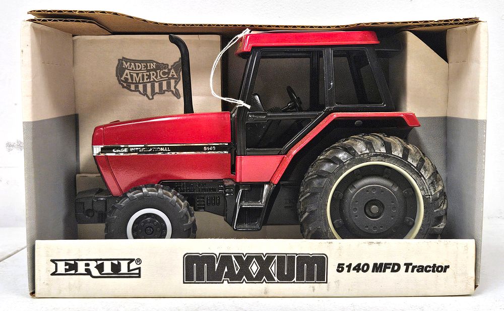 Lot 5196: Case International Maxxum 5140 MFD Tractor