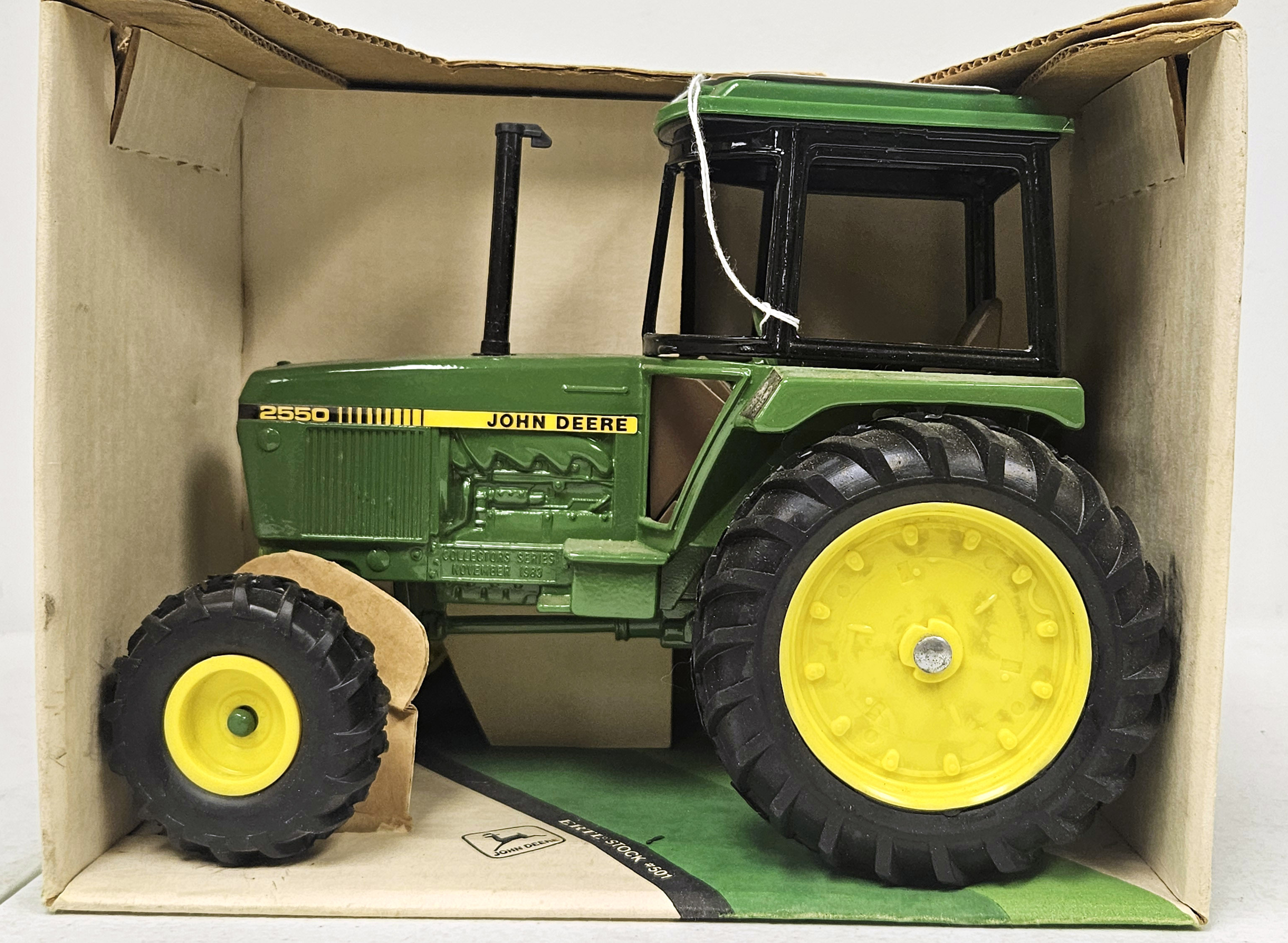 John Deere WF 2550 Tractor