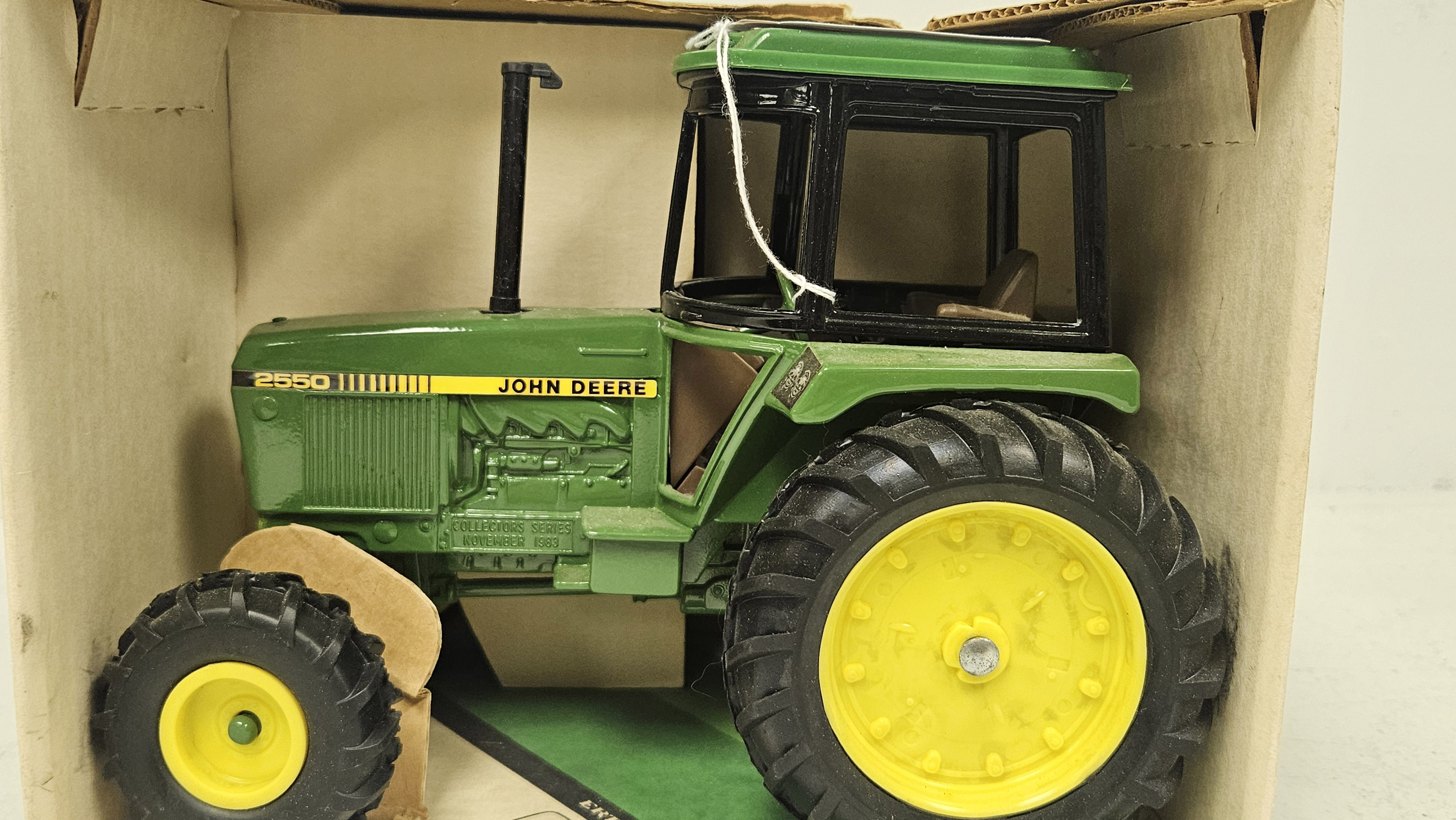 John Deere WF 2550 Tractor