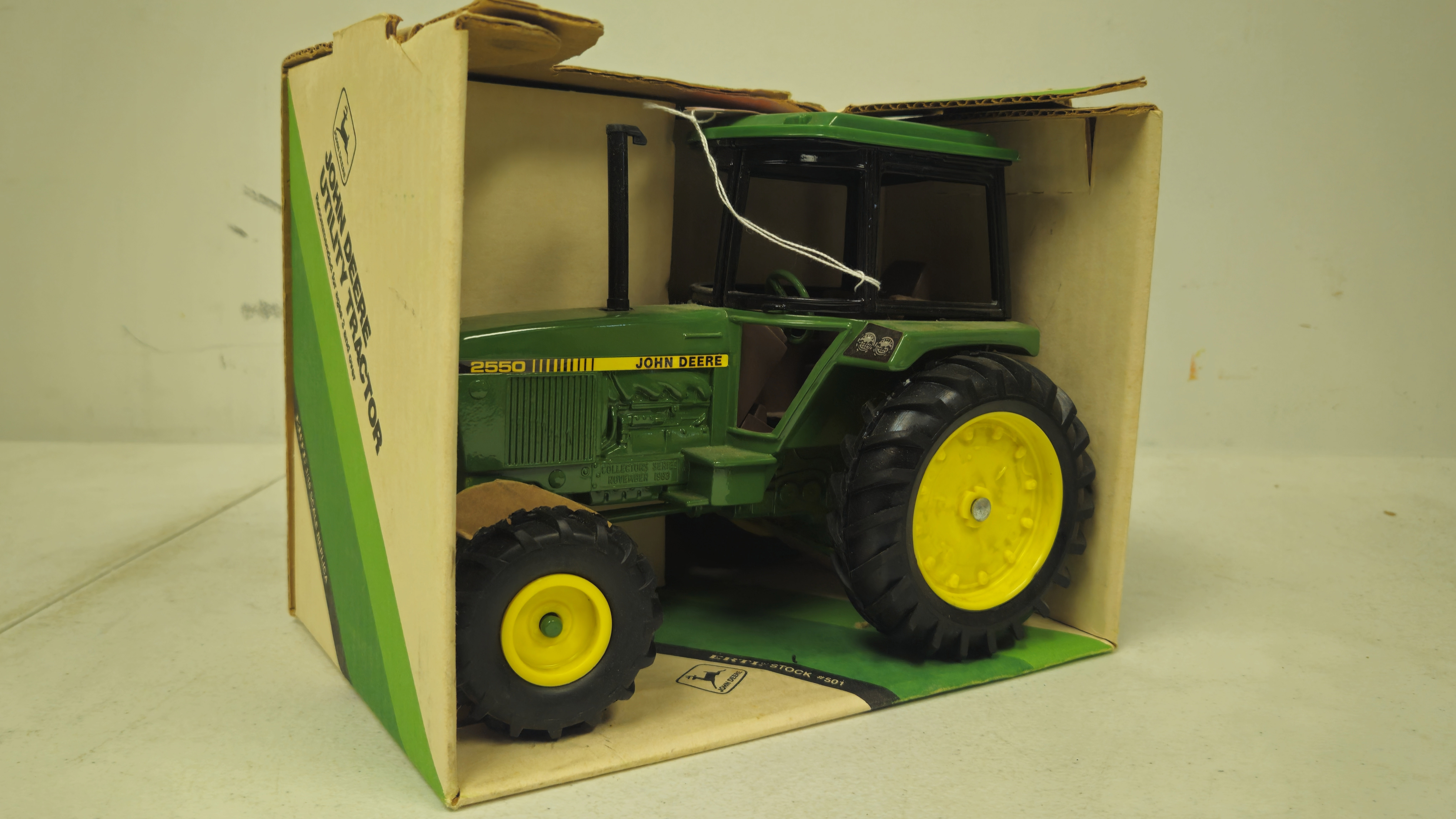 John Deere WF 2550 Tractor