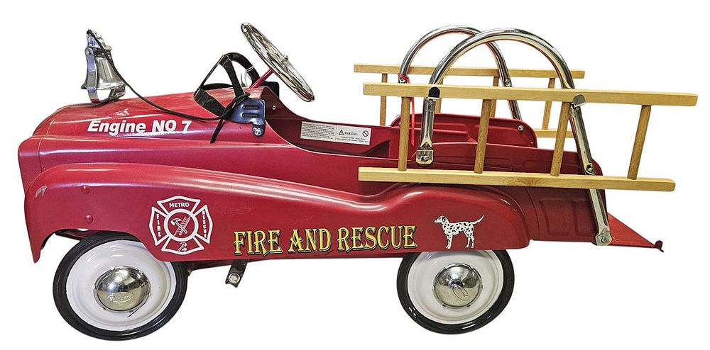 Lot 5274: Instep Engine No.7 Fire & Rescue Pedal Car