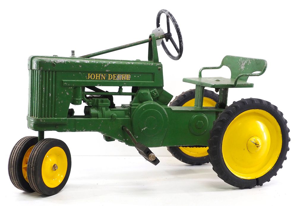 Lot 5276B: Eska John Deere Pedal Tractor
