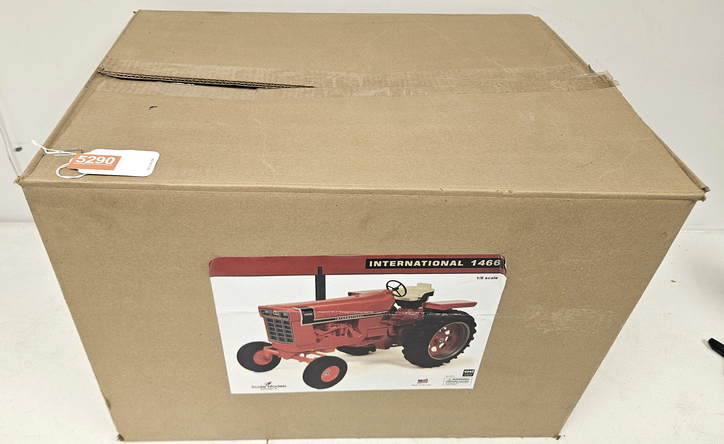 1/8 Scale International 1466 WF Tractor