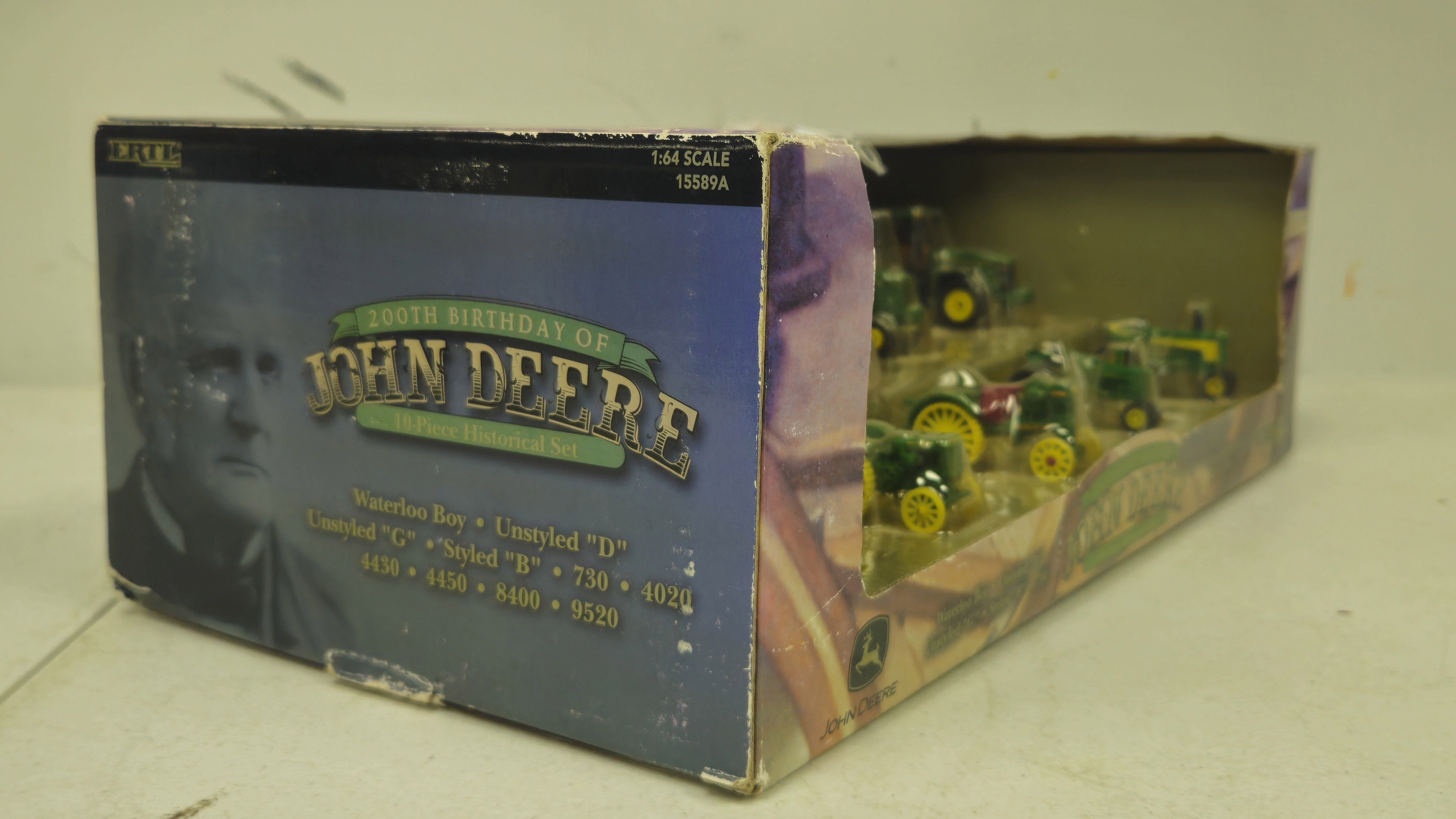 1/64 Scale John Deere 10-pc Mini Tractor Set