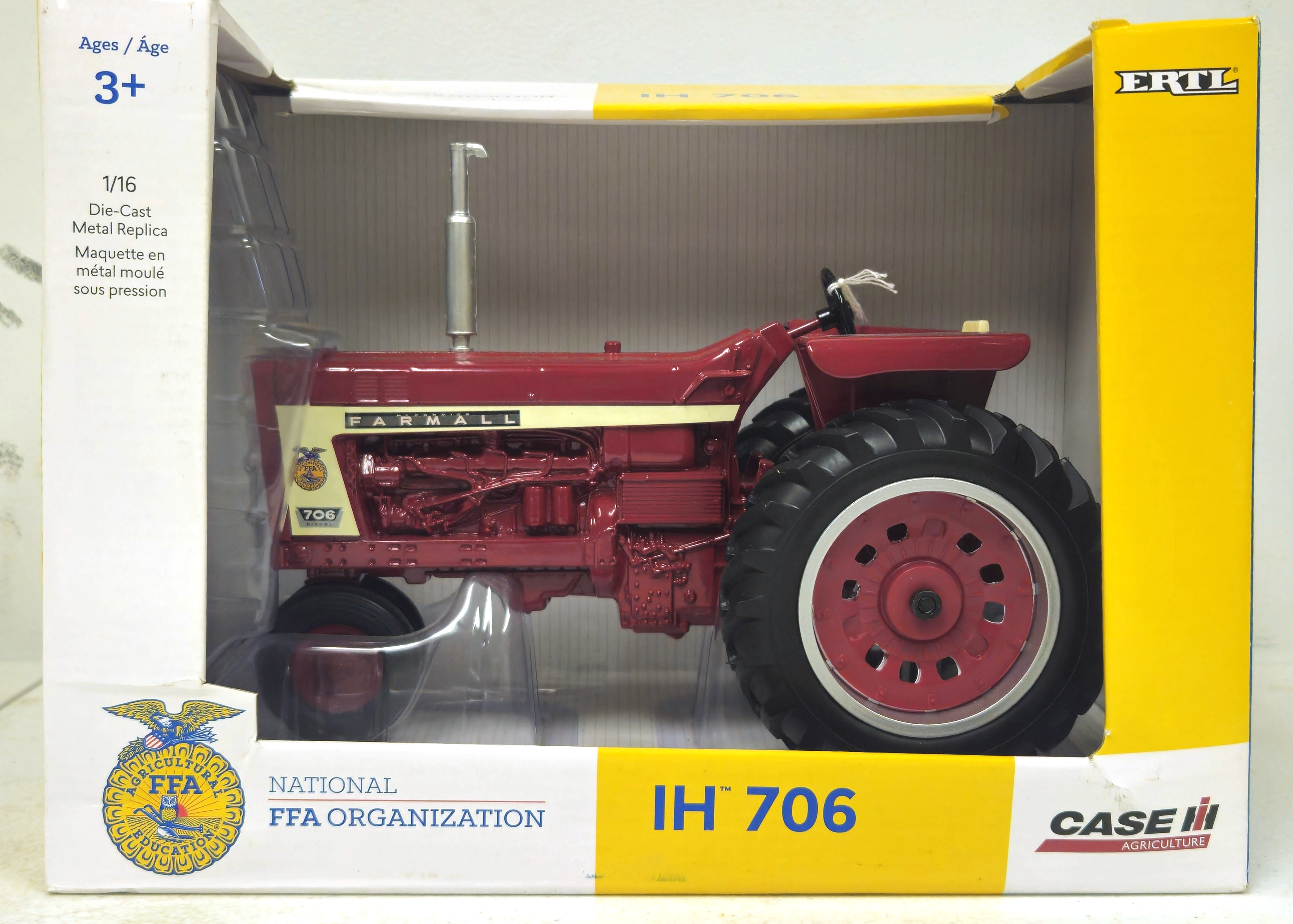 IH 706 NF Tractor