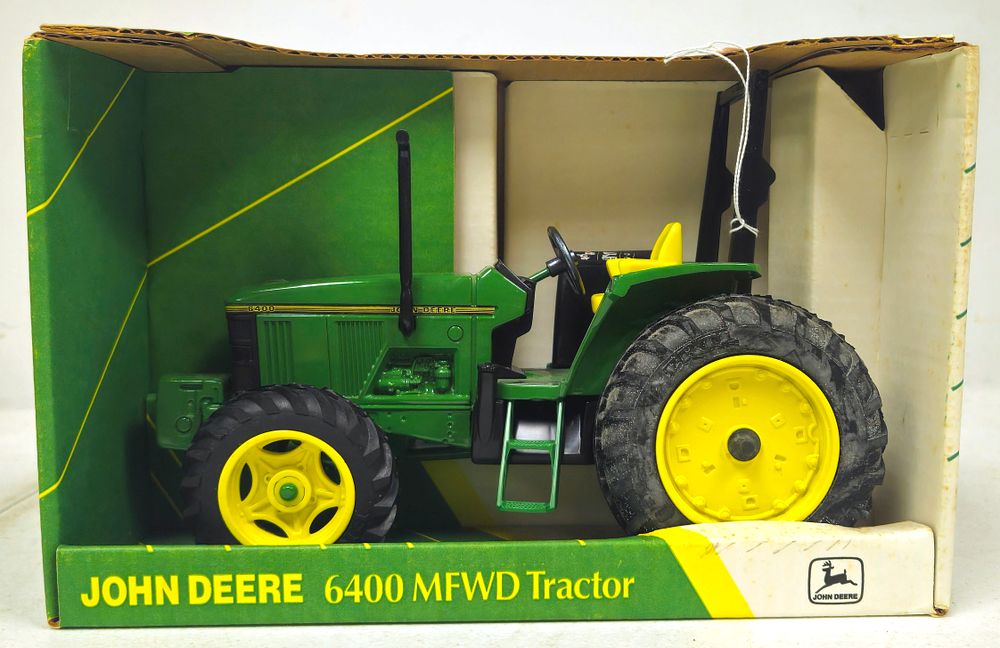 Lot 5315: John Deere 6400 MFWD Special