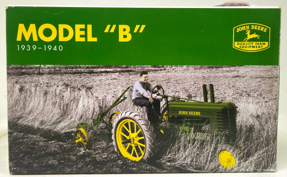 Lot 5318: John Deere Model B Tractor