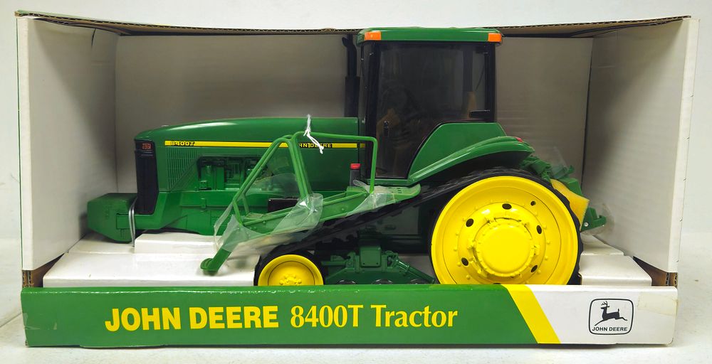 Lot 5324: John Deere 8400T Tractor