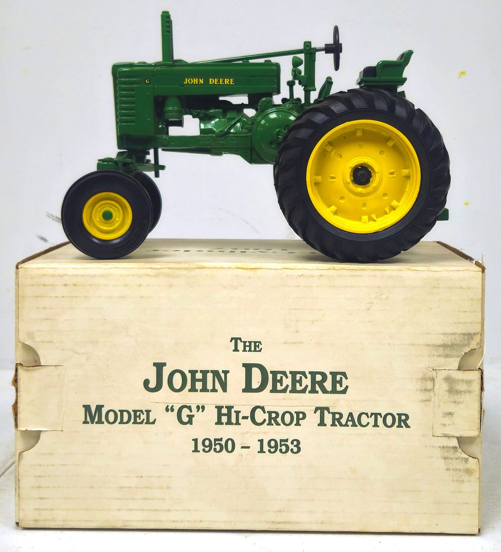 Lot 5325: John Deere WF Model G Hi Crop Tractor