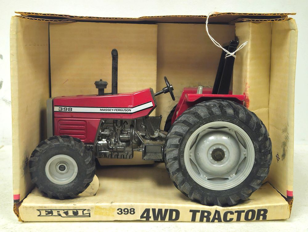 Lot 5329: Massey Ferguson 398 4WD Tractor