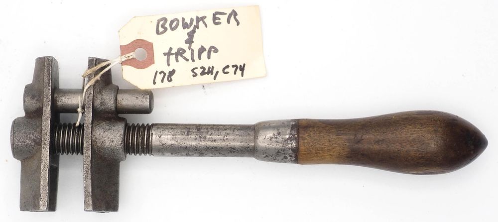 Lot 178: 8.75''L Bowker & Tripp