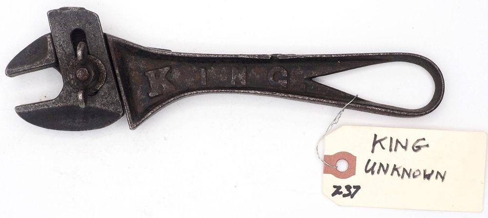 Lot 237: 8.5''L King adj. loop handle buggy wrench, RARE!