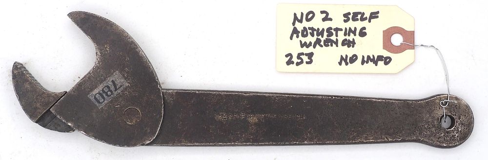 Lot 253: 9''L "No 2 Self Adjusting Wrench"