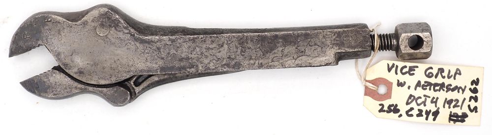 Lot 256: 9.5''L "Vise Grip Pat'd" early model