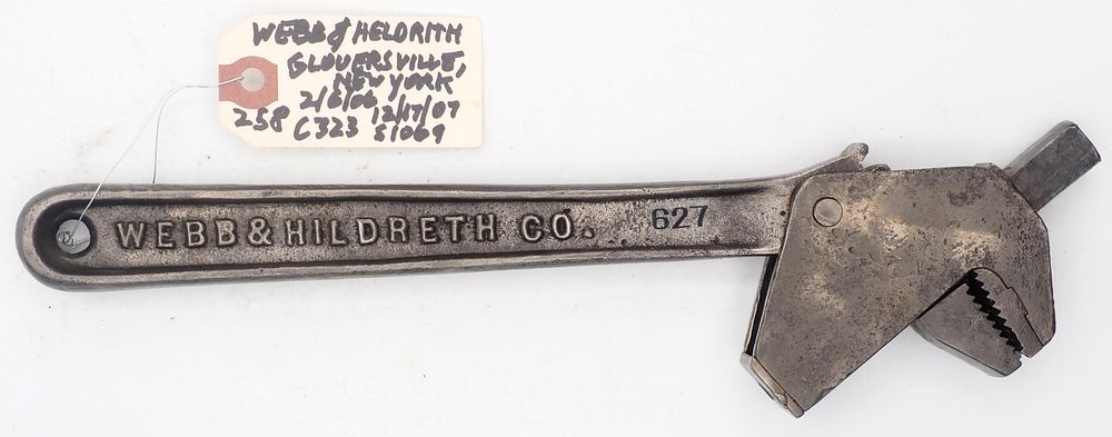 Lot 258: 11''L "Webb & Hildreth Co"