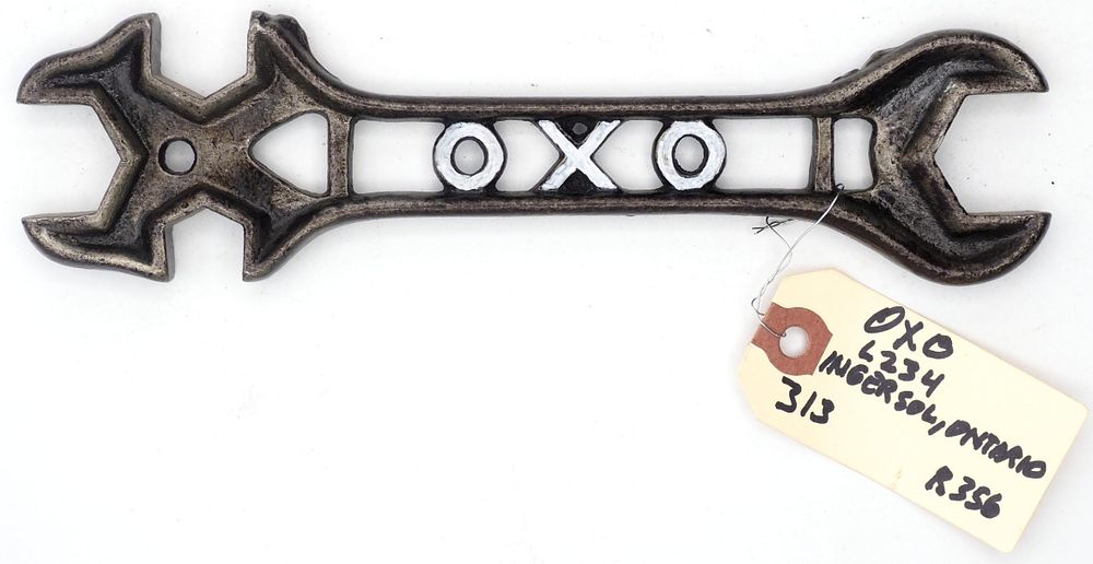 Lot 313: 8.25''L "Oxo L234"