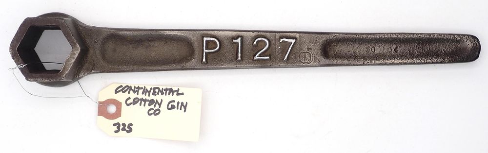 Lot 325: 12''L Continental Cotton Gin