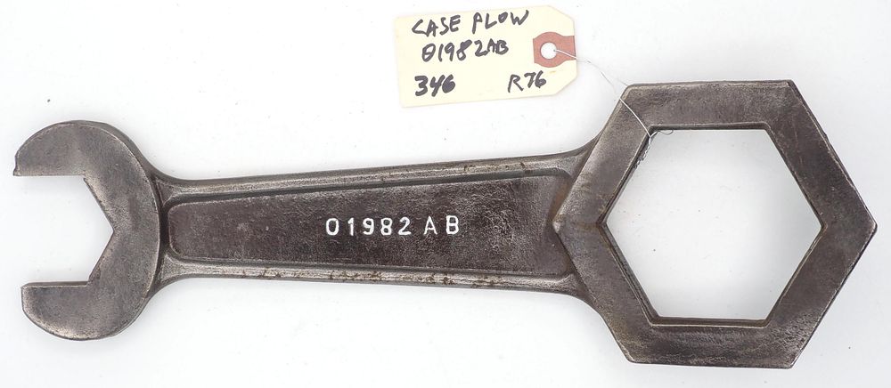 Lot 346: 12.5''L J.I. Case Plow Works