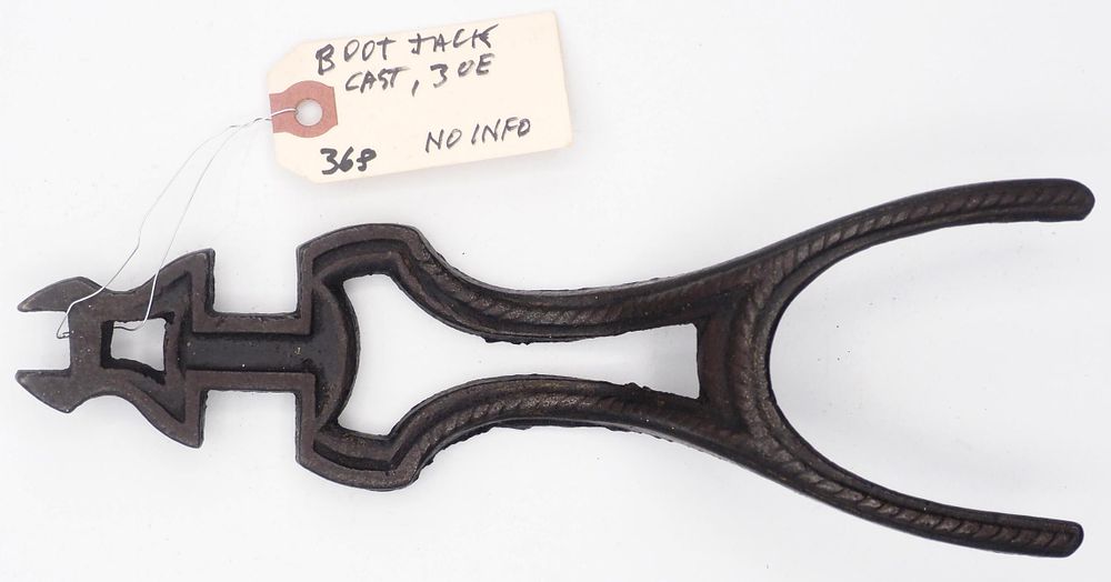 Lot 368: 9.75''L Boot jack wrench