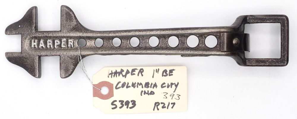 Lot 393: 8.25''L "Harper", 1" with nut holder