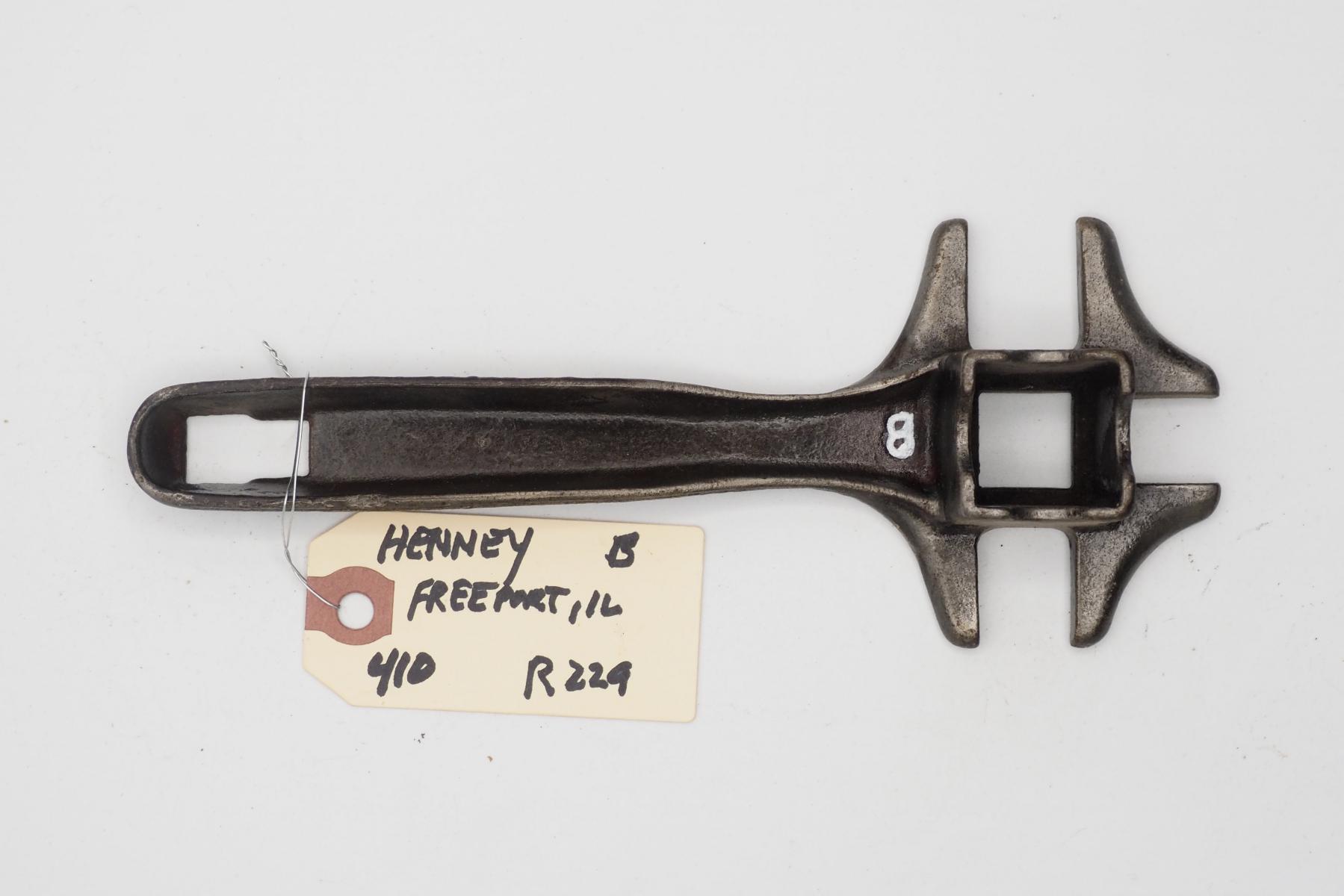 7.5''L "Henney B"