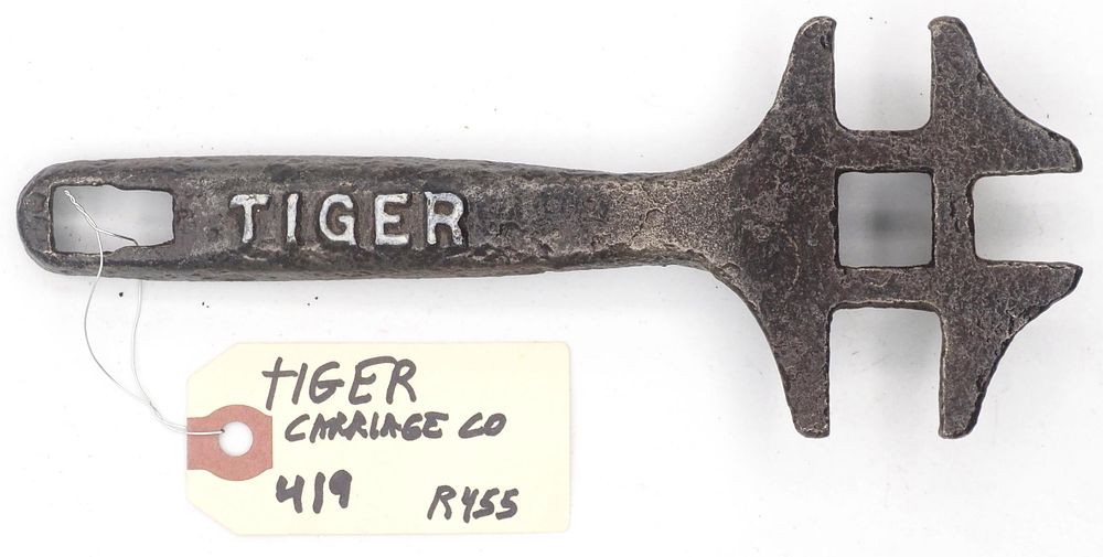 Lot 419: 7.5''L "Tiger" Carriage Co.
