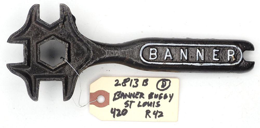 Lot 420: 7.5''L "Banner" Buggy, St Louis