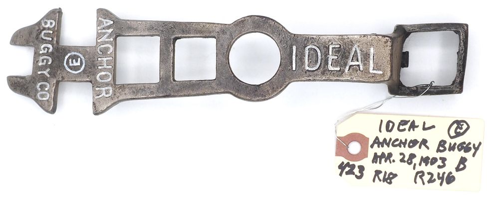 Lot 423: 8.5''L "Ideal Anchor Buggy Co (E with circle)"