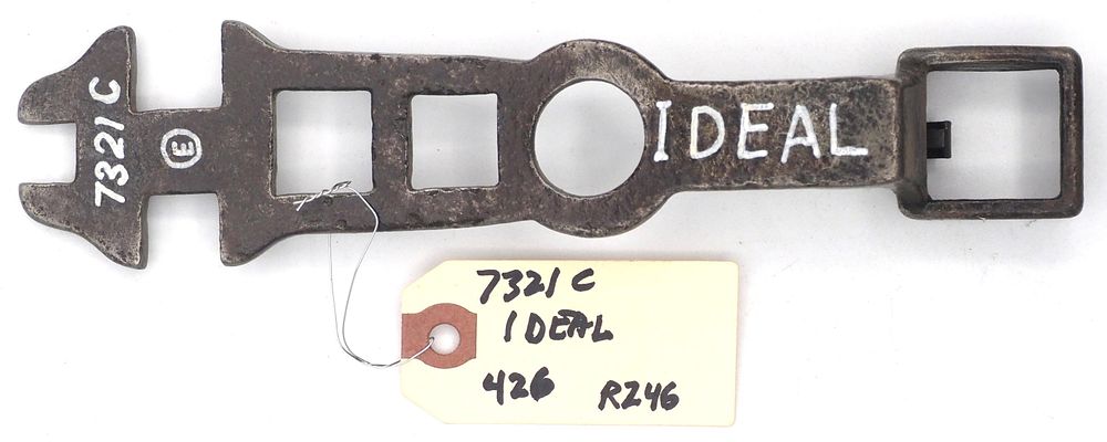 Lot 426: 8.5''L "Ideal 7321A (E with circle)"