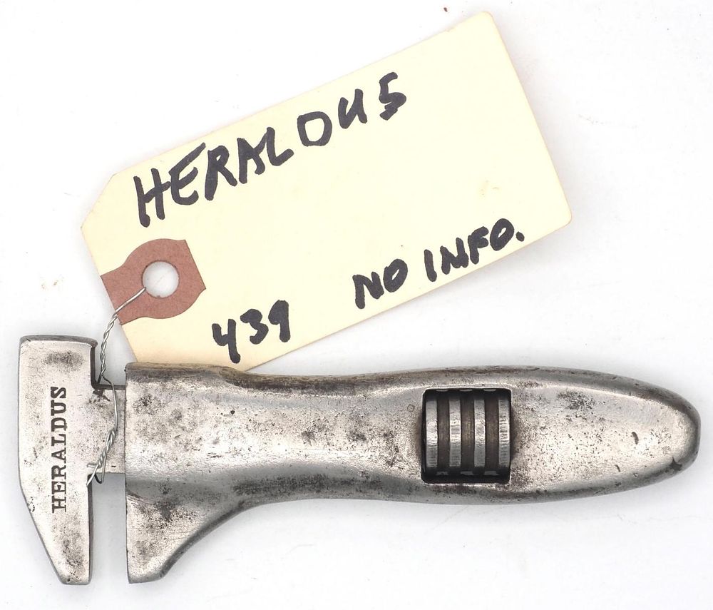 Lot 439: 4.5''L "Heraldus" bicycle wrench