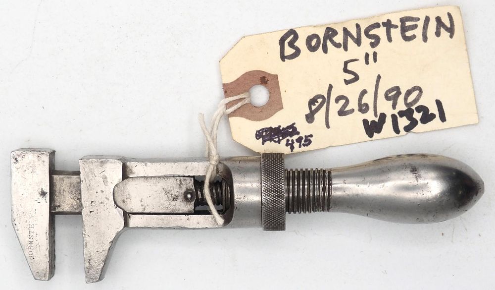Lot 495: 5''L "Bornstein" open frame double screw
