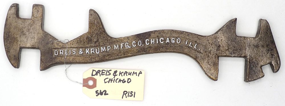 Lot 562: 12.5''L "Dreis & Krump Mfg Co Chicago ILL"